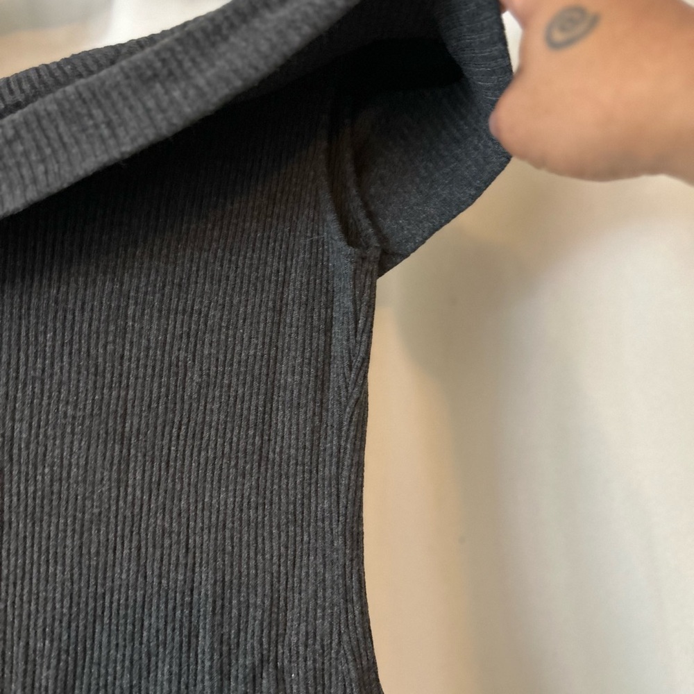 Gray Off-Shoulder Ribbed Top: size medium - Picture 2 of 2